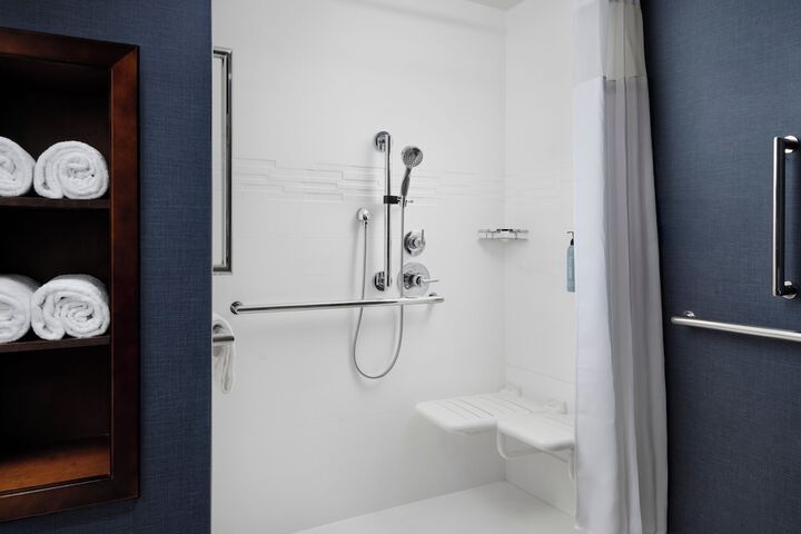 Room 33 of 57