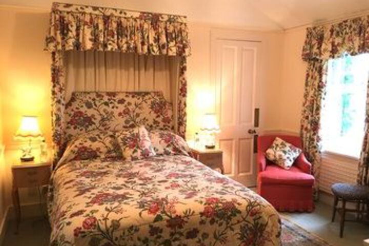 Room 13 of 19