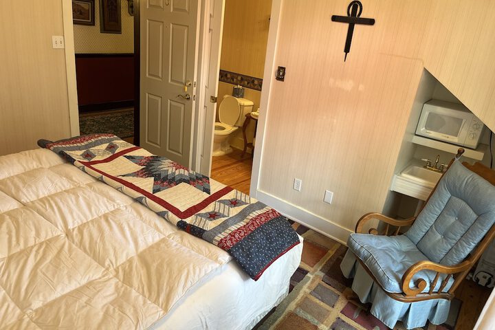 Room 11 of 42