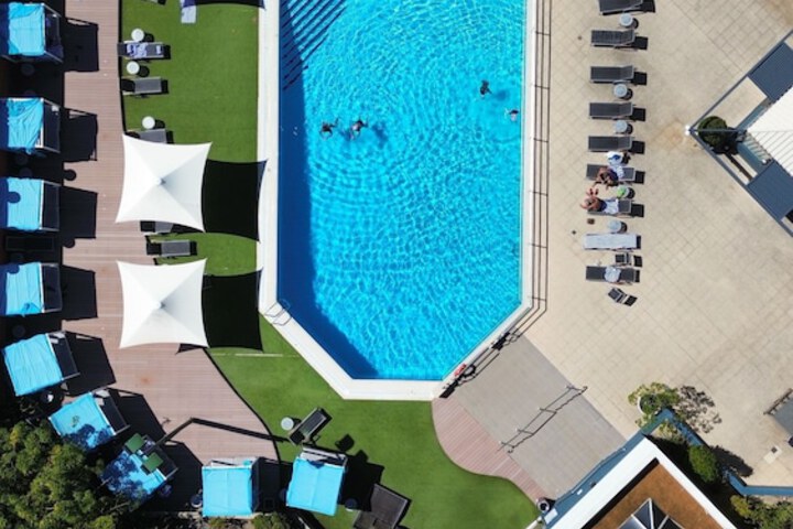 Pool 65 of 113