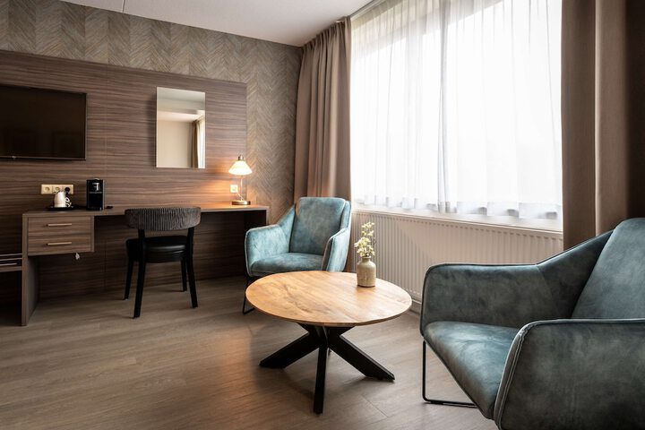 Room 30 of 74