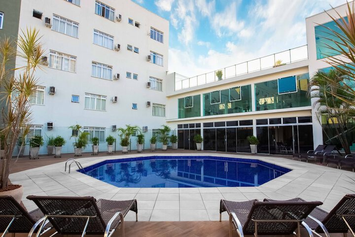 Pool 72 of 103