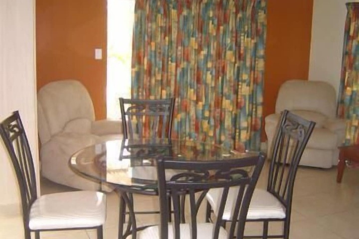 Room 3 of 16
