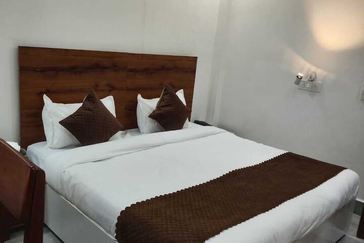 Room 15 of 75
