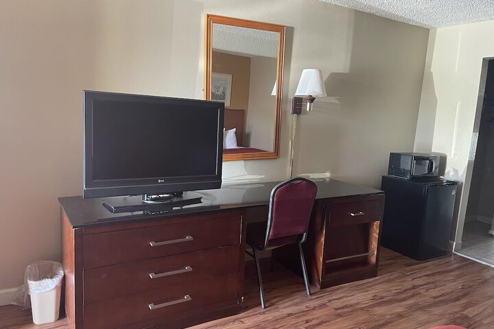 2 Double Beds (21 of 27)