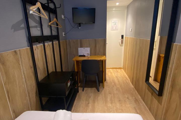 Room 48 of 125