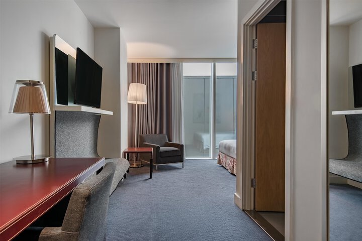 Room 17 of 151