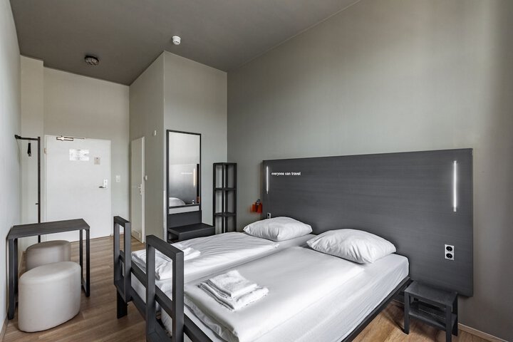 Room 29 of 72