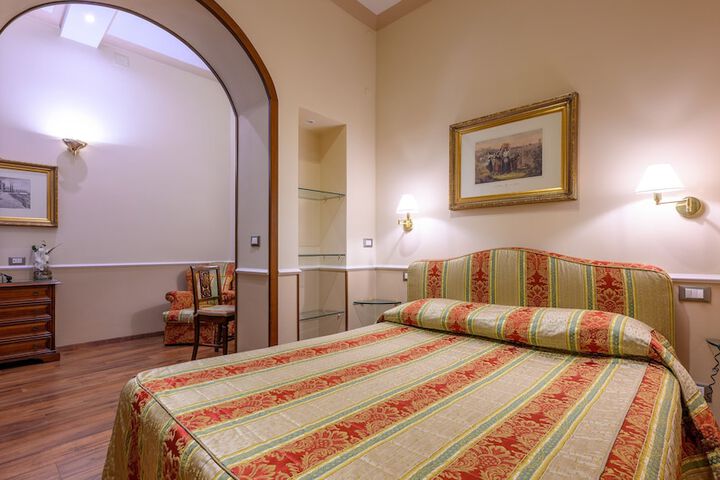 Room 26 of 75