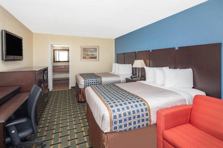2 Double Beds (2 of 8)