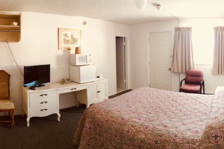 Room 2 of 13