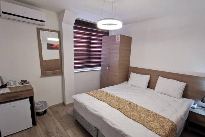 Room 15 of 42