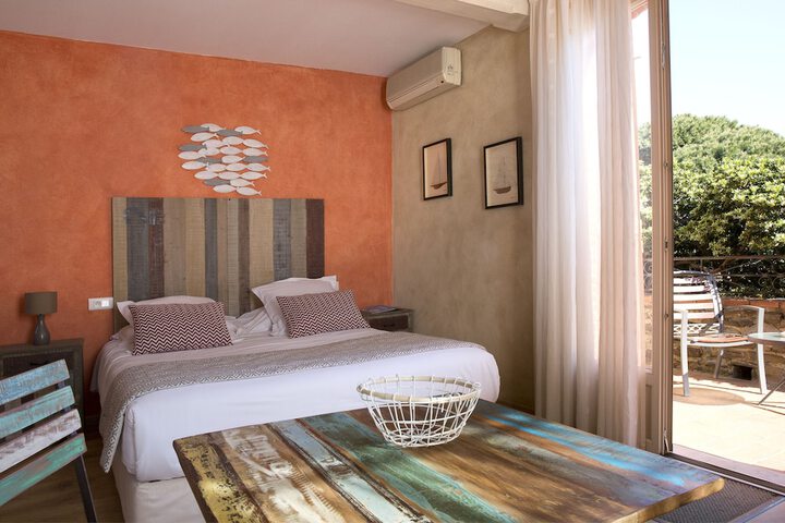 Room 8 of 23