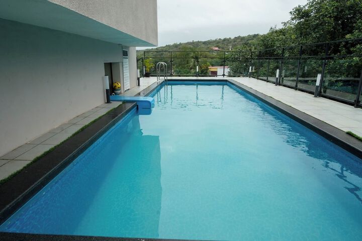 Pool 29 of 41
