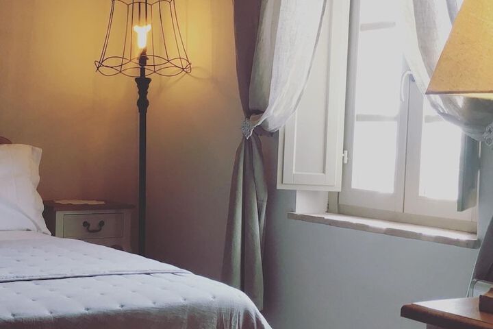 Room 11 of 115