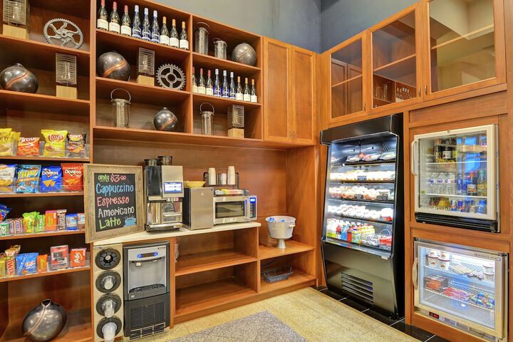 Snack bar