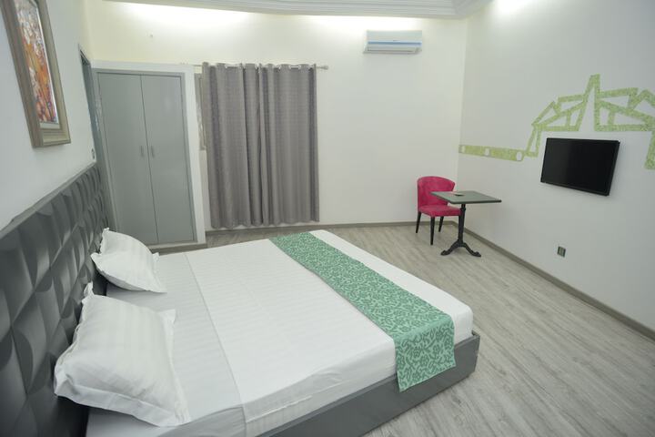 Room 7 of 39