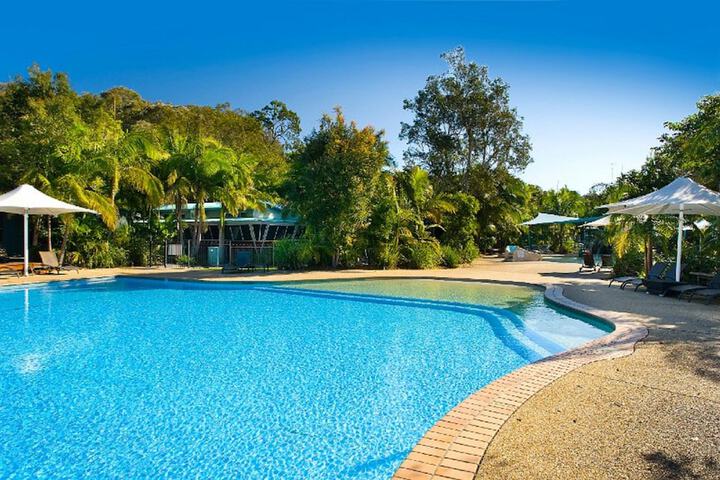 Pool 37 of 62