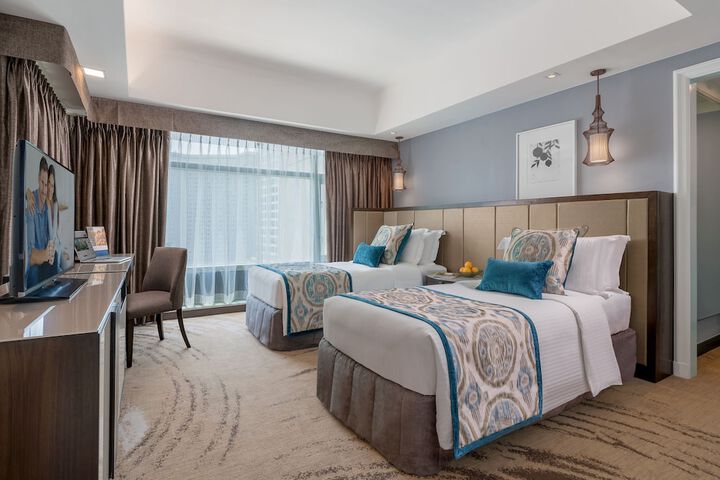 Room 10 of 97