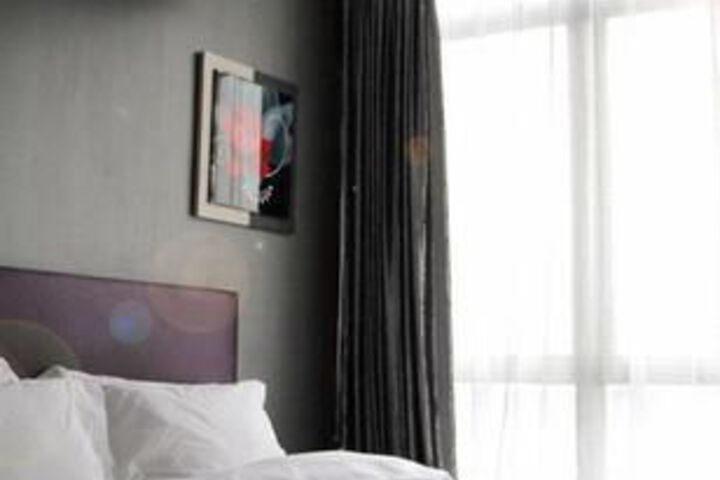 Room 12 of 52