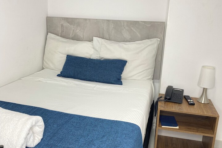 Room 13 of 92
