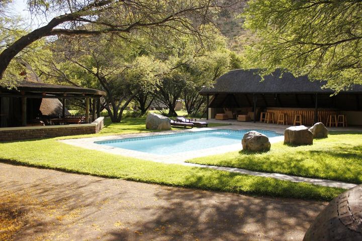 Pool Hotel