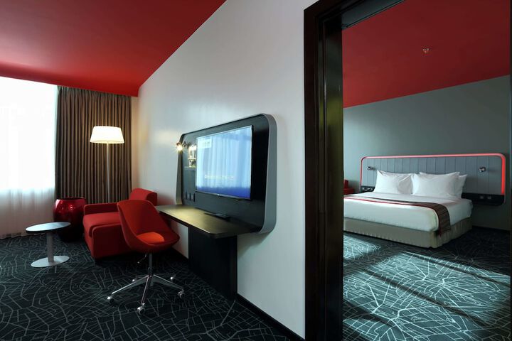 Room 11 of 78
