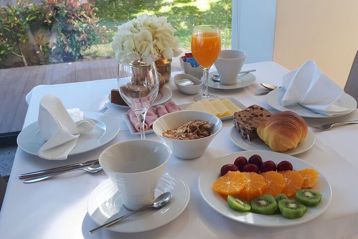 Breakfast/Coffee Service 31 of 40