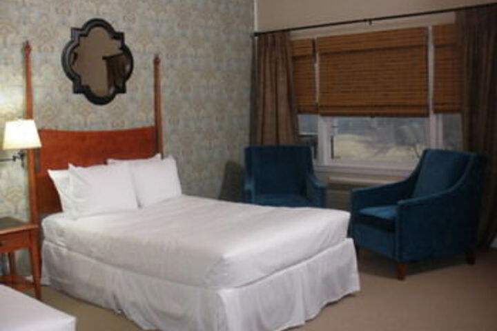 Room 9 of 40