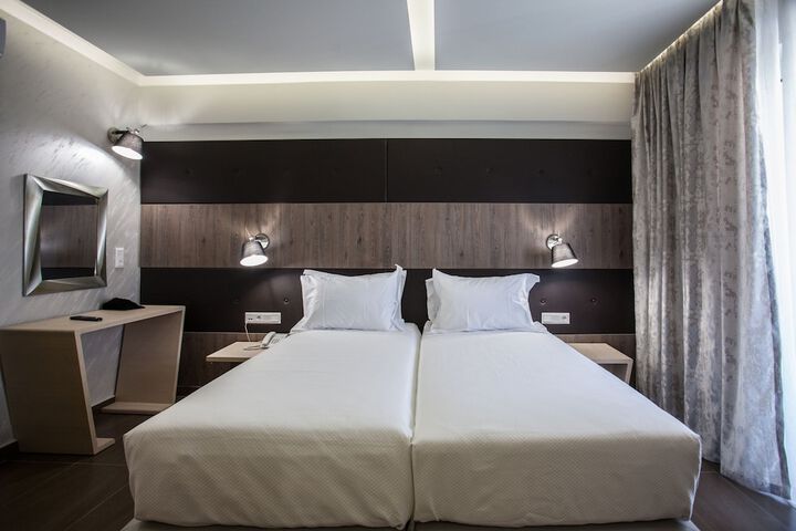 Room 17 of 78