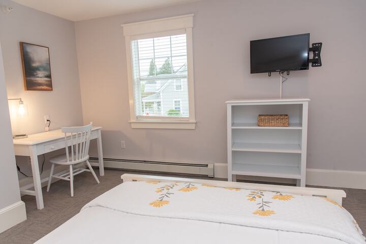 Room 6 of 113