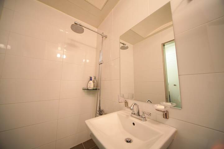 Room 40 of 75