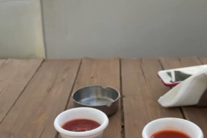 Dining 12 of 18