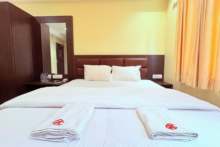 Room 27 of 62