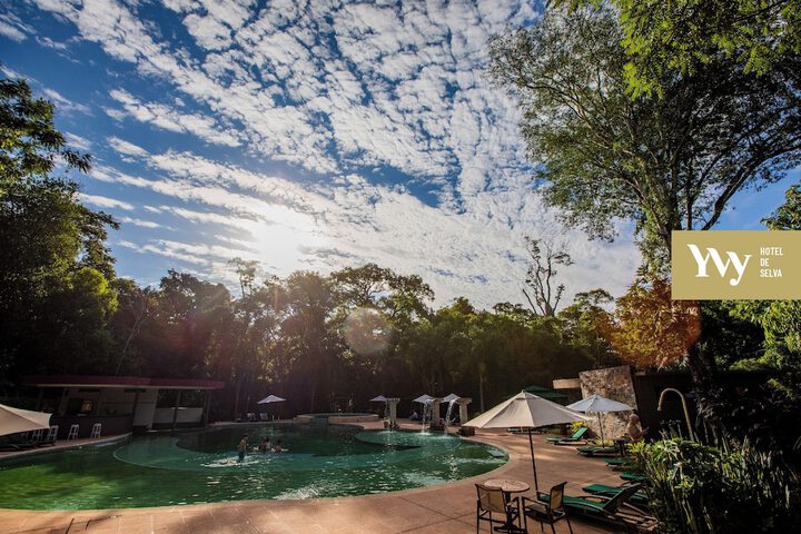 Hotel with Pool