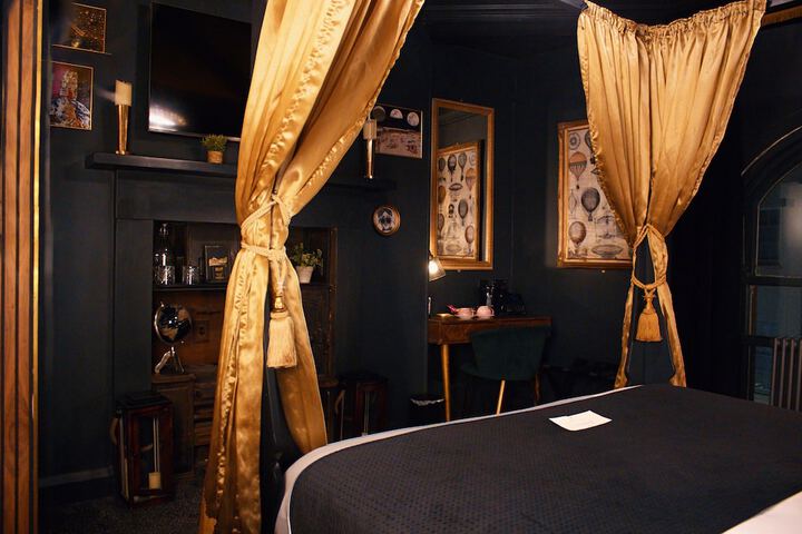 Room 38 of 84