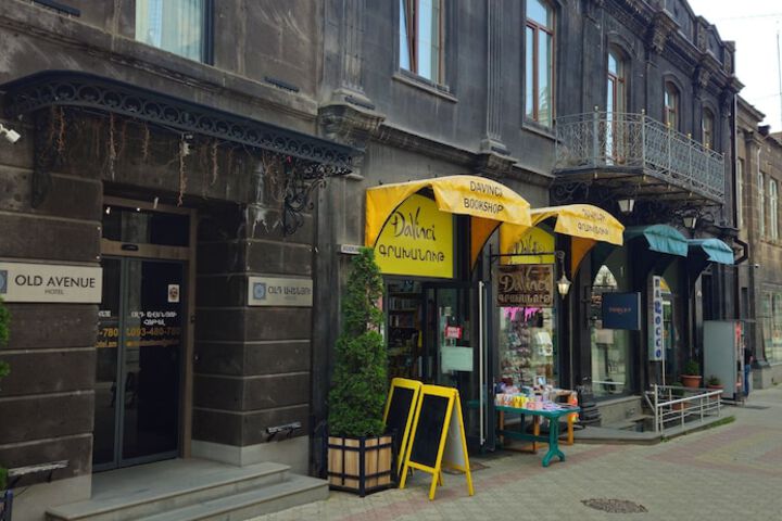 Old Avenue Hotel