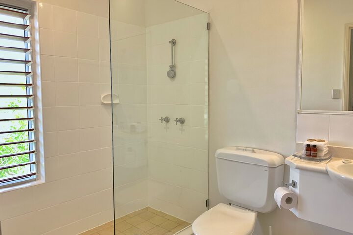 Room 120 of 158