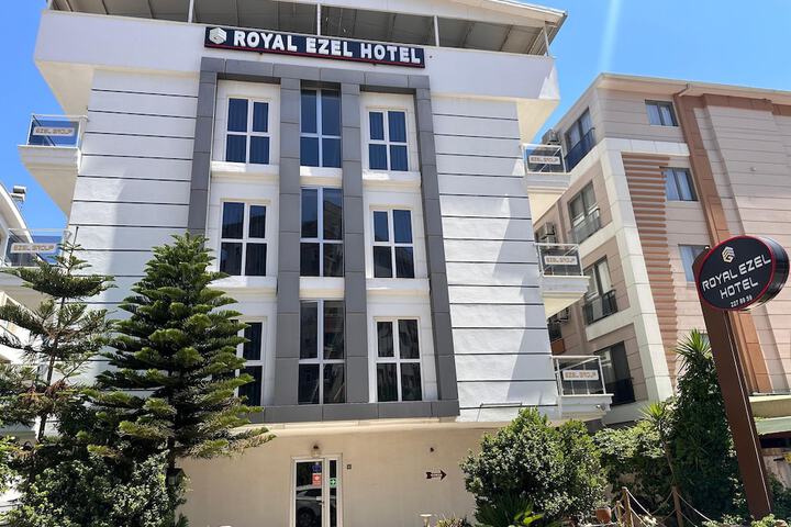 Hotel Exterior 64 of 68