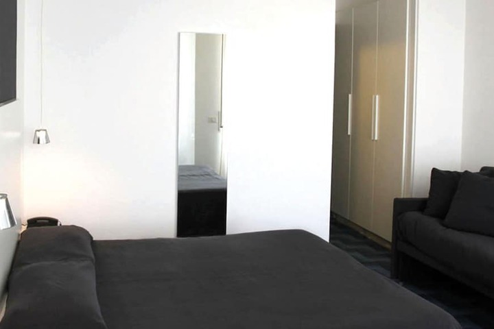 Room 3 of 46