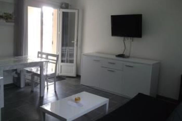Room 13 of 15