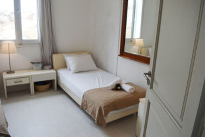 Room 31 of 60