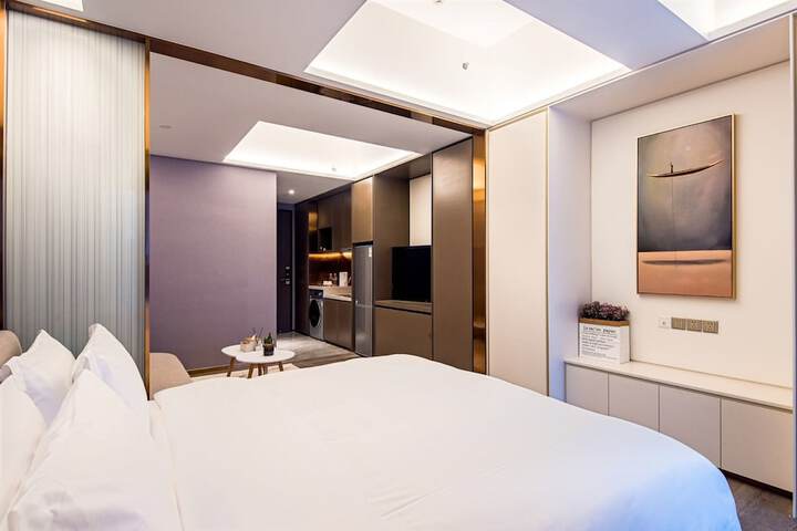 Room 5 of 29