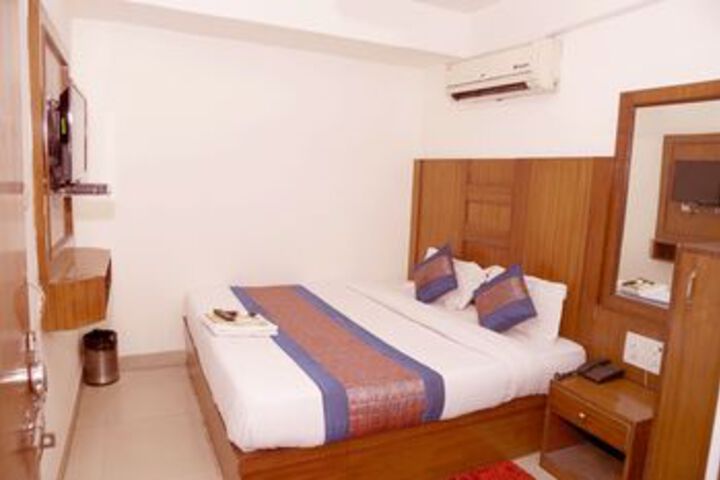 Comfort Rooms