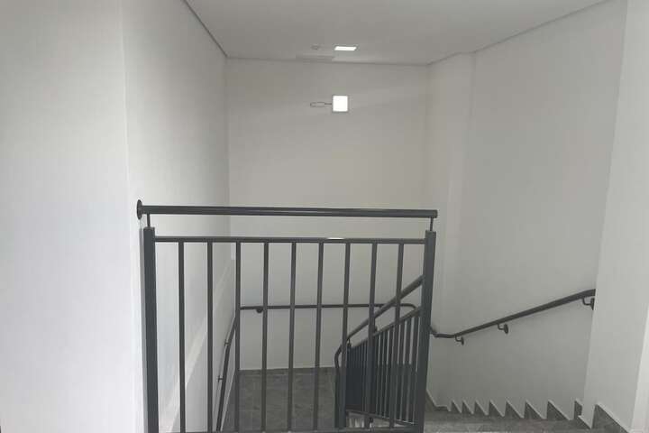Room 16 of 87
