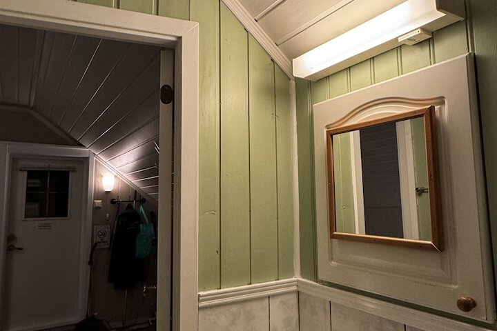Room 65 of 89
