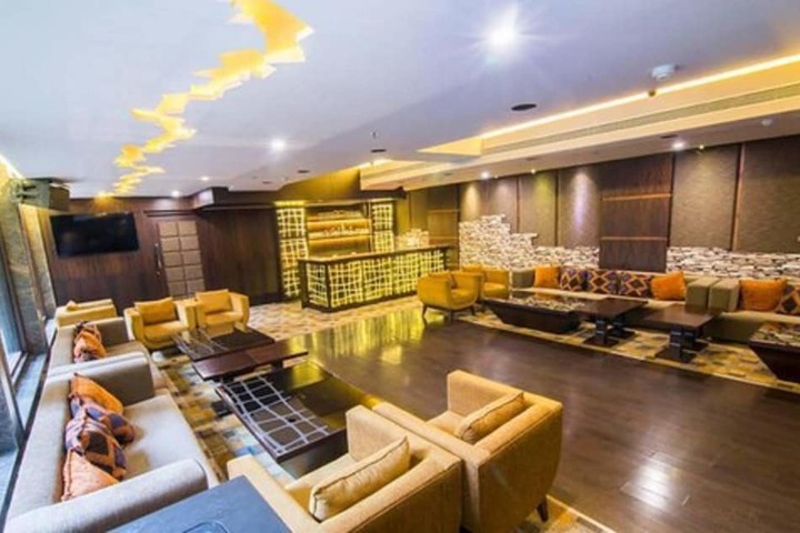 Dining Photos