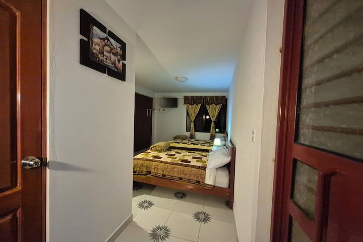 Room 12 of 19