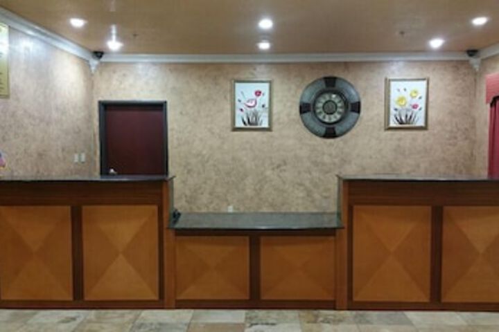 Hotel Interior 10 of 78