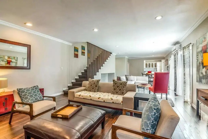 Image of Stylish Hollywood Hills Home with Million Dollar Views Waiting for You!